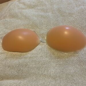 No-show silicone bra